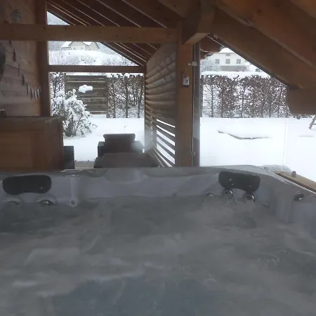 Chalet Avec Jacuzzi Et Piscine, Deco Soignee Esprit Cocooning Ramonchamp Exterior photo