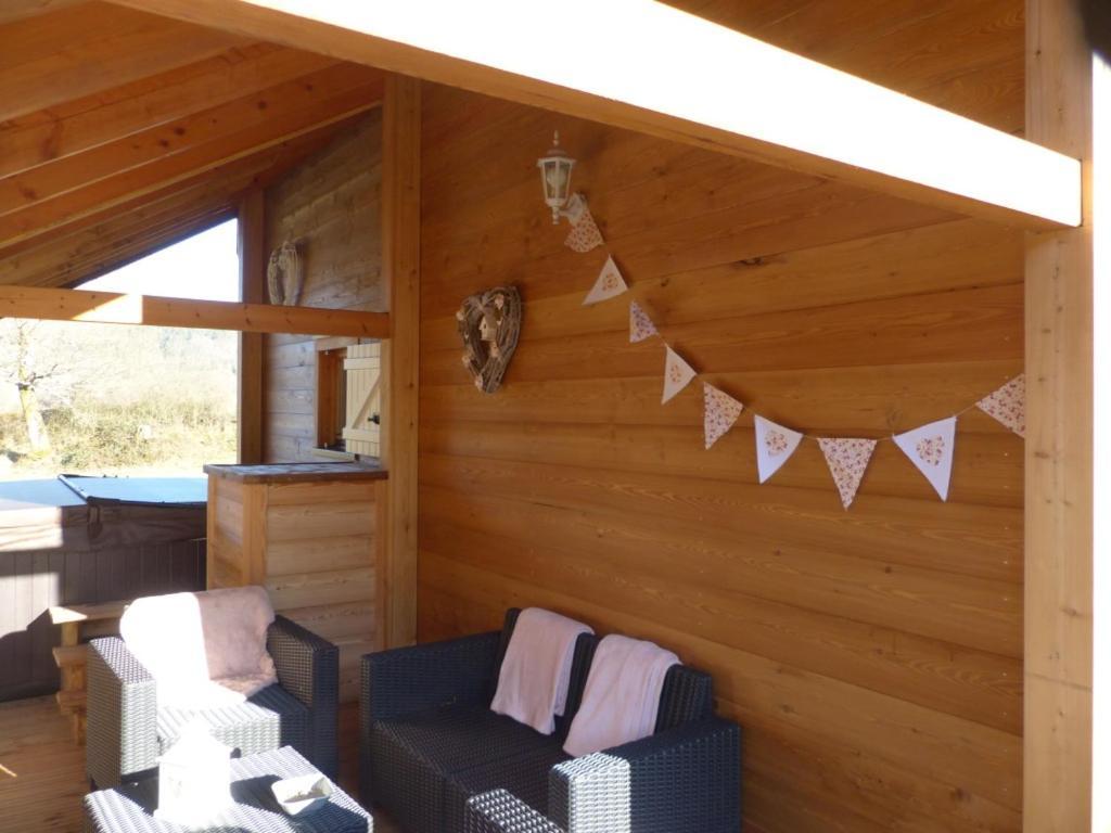 Avec Jacuzzi Et Piscine, Deco Soignee Esprit Cocooning * Ramonchamp